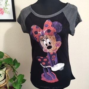 Disney Juniors Size Medium Minnie Mouse Short Sleeve T-shirt